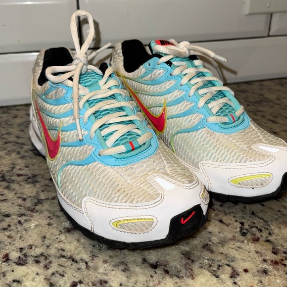 Nike Air Max Torch 4 Women's Size 8.5 White Teal Red Running Shoes CW5607-100 - Picture 3 of 13